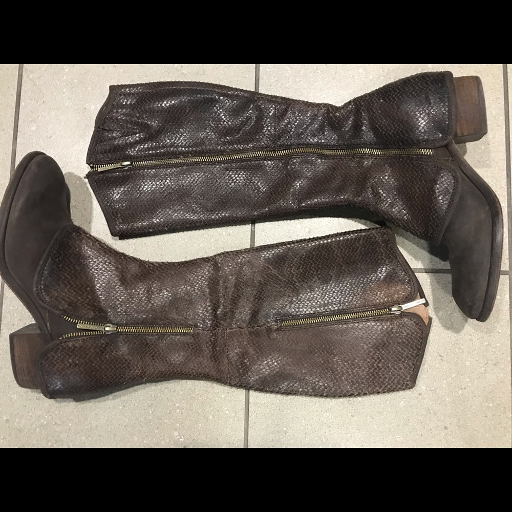 Donald Palmer Knee High Boots